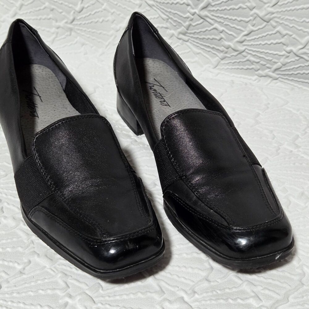 Trotters Arianna Women 8.5 M Black Leather Elastic Wedge Loafer Comfort Shoe EUC